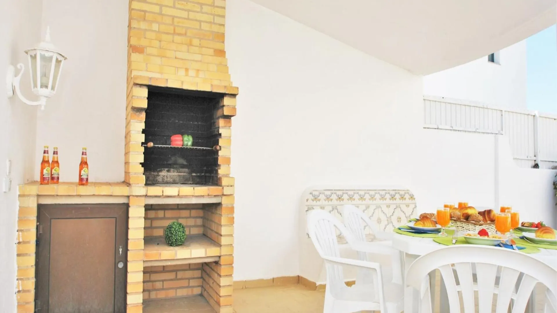 Villa With Heatable Pool Albufeira