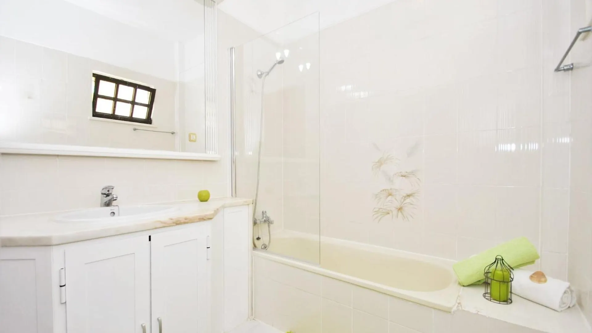 Villa With Heatable Pool Albufeira