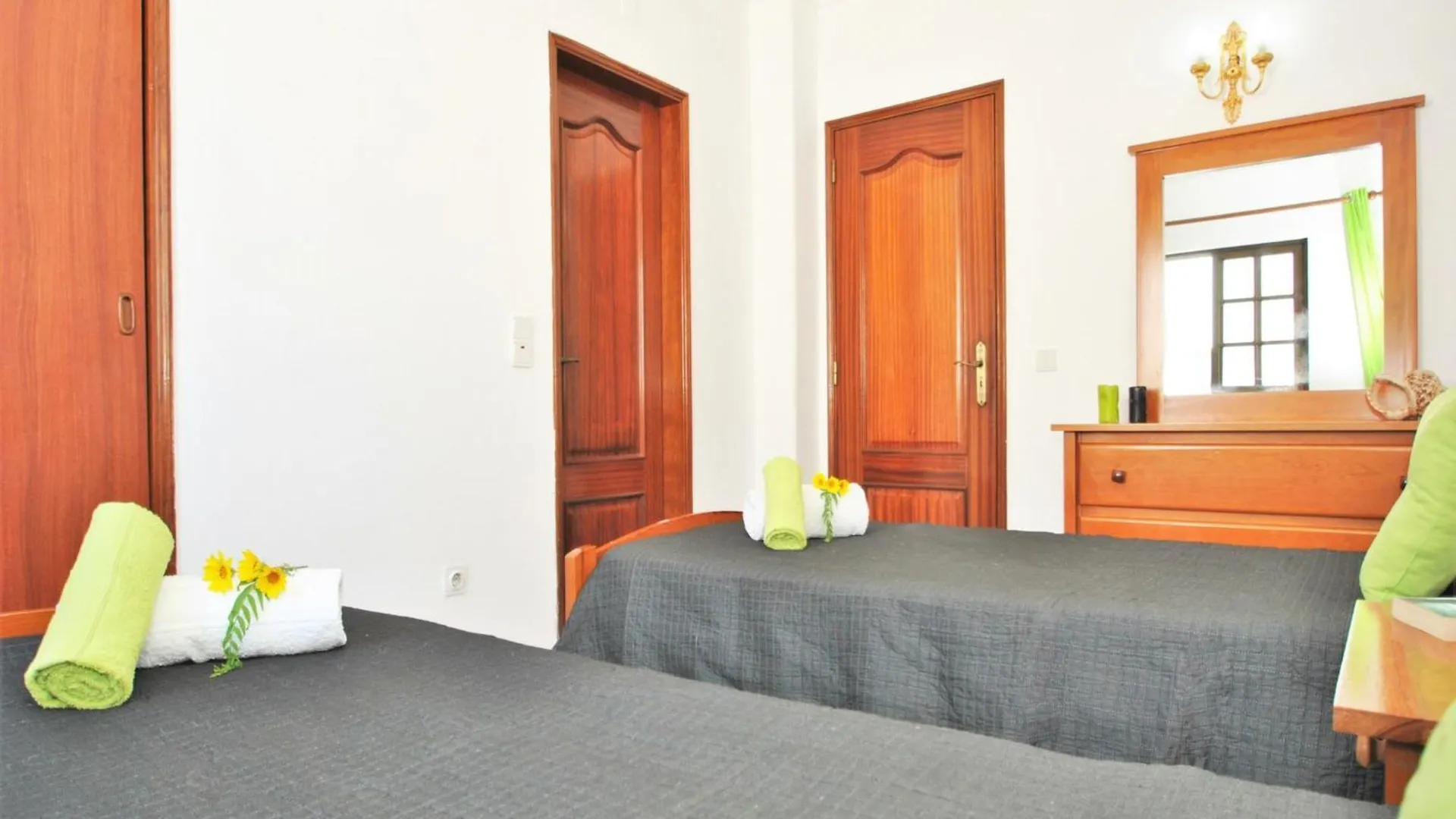 Villa With Heatable Pool Albufeira